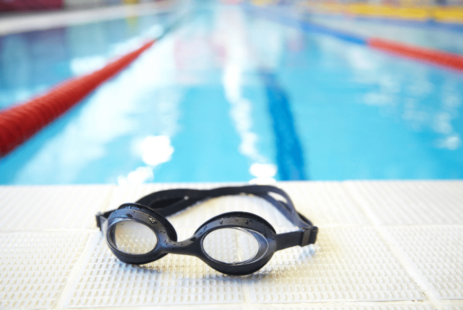 How to store swimming goggles